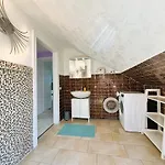 65m² Brunsbek Mit 2 Schlafzimmer - 5 Minuten Zur A1 *