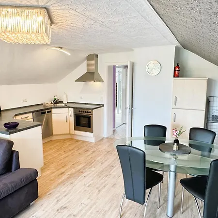 Lägenhet 65m² Brunsbek Mit 2 Schlafzimmer - 5 Minuten Zur A1 *